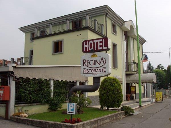 Hotel Ristorante Regina Mozzanica Exterior photo
