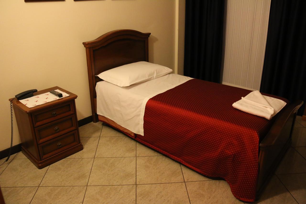 Hotel Ristorante Regina Mozzanica Room photo